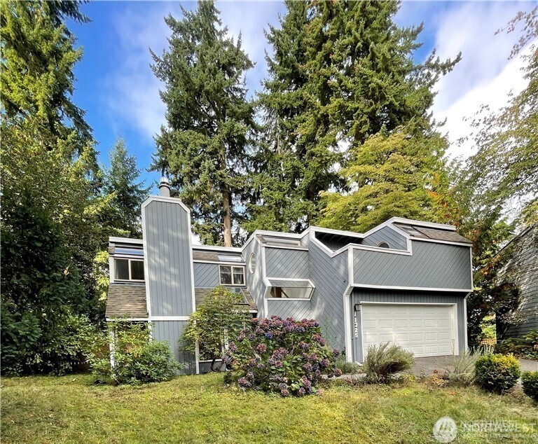 11325 NE 103rd Street, Kirkland, WA 98033