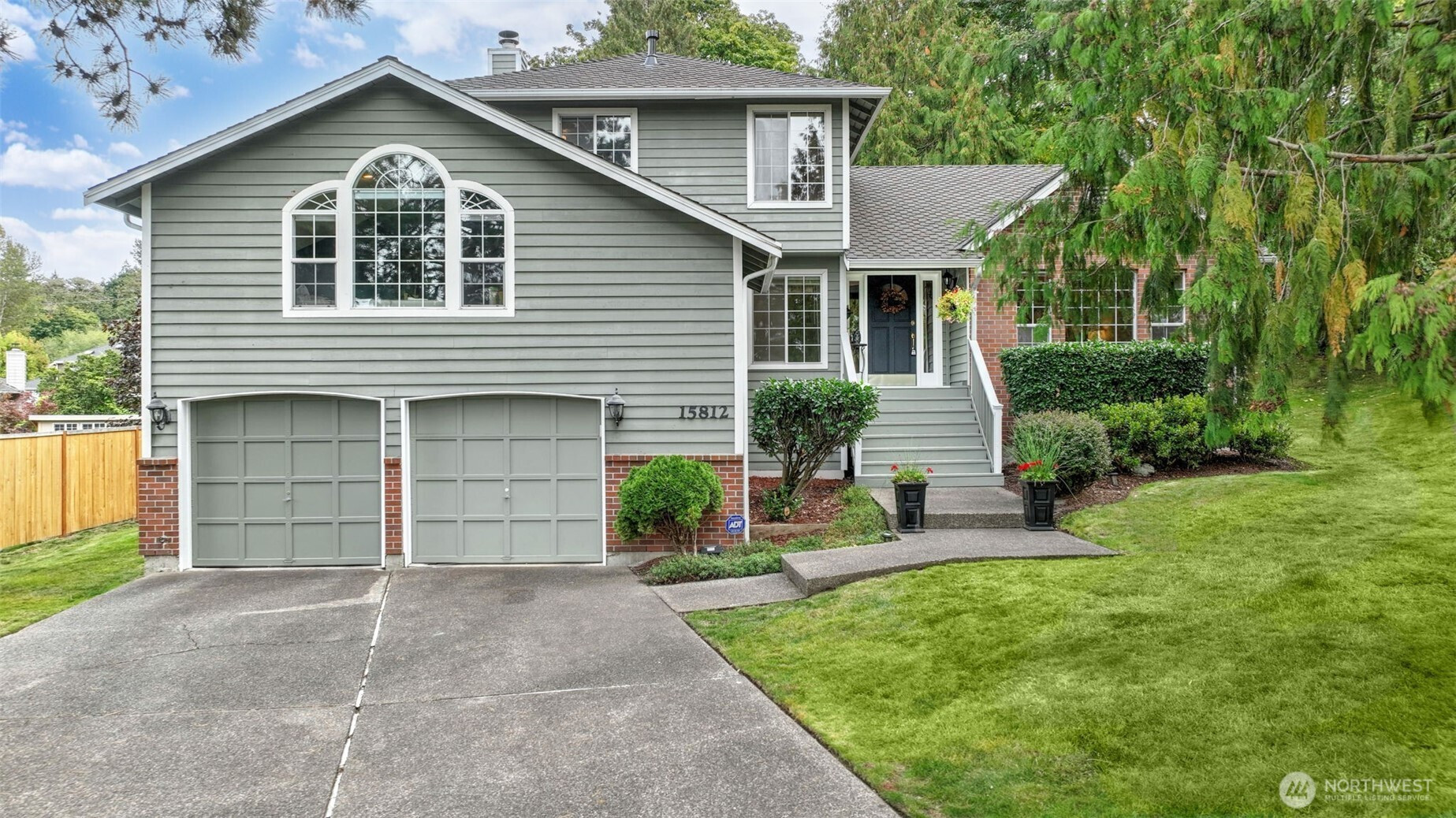 15812 140th Court SE, Renton, WA 98058