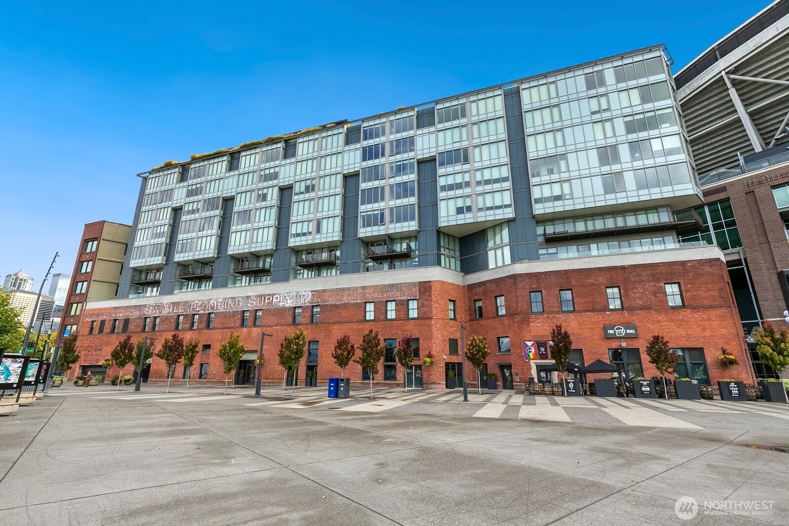 590 1st Avenue S, Seattle, WA 98104