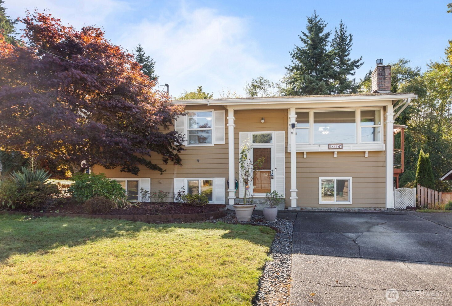 1839 S 246th Place, Des Moines, WA 98198