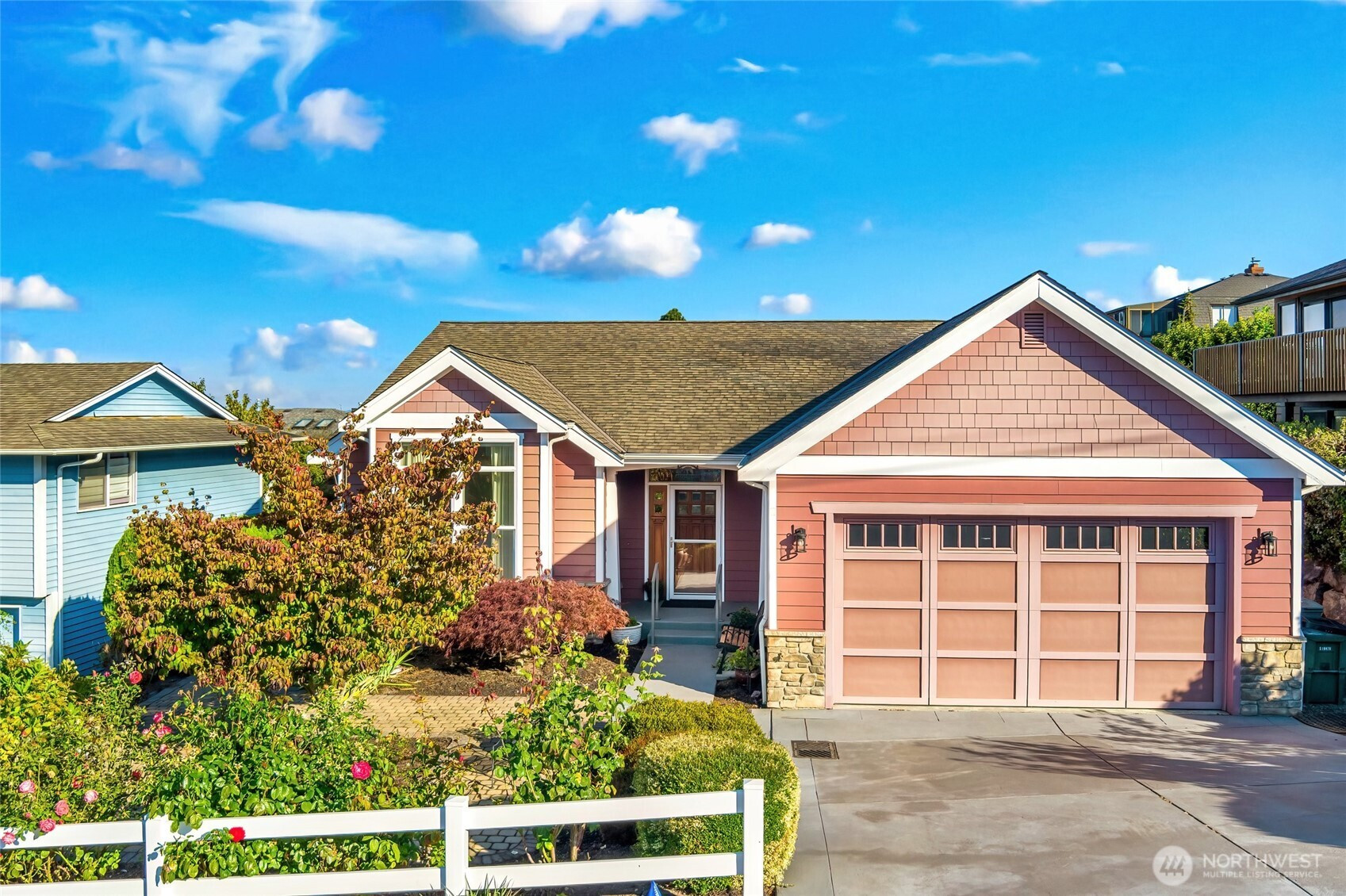 833 Walnut Street, Edmonds, WA 98020
