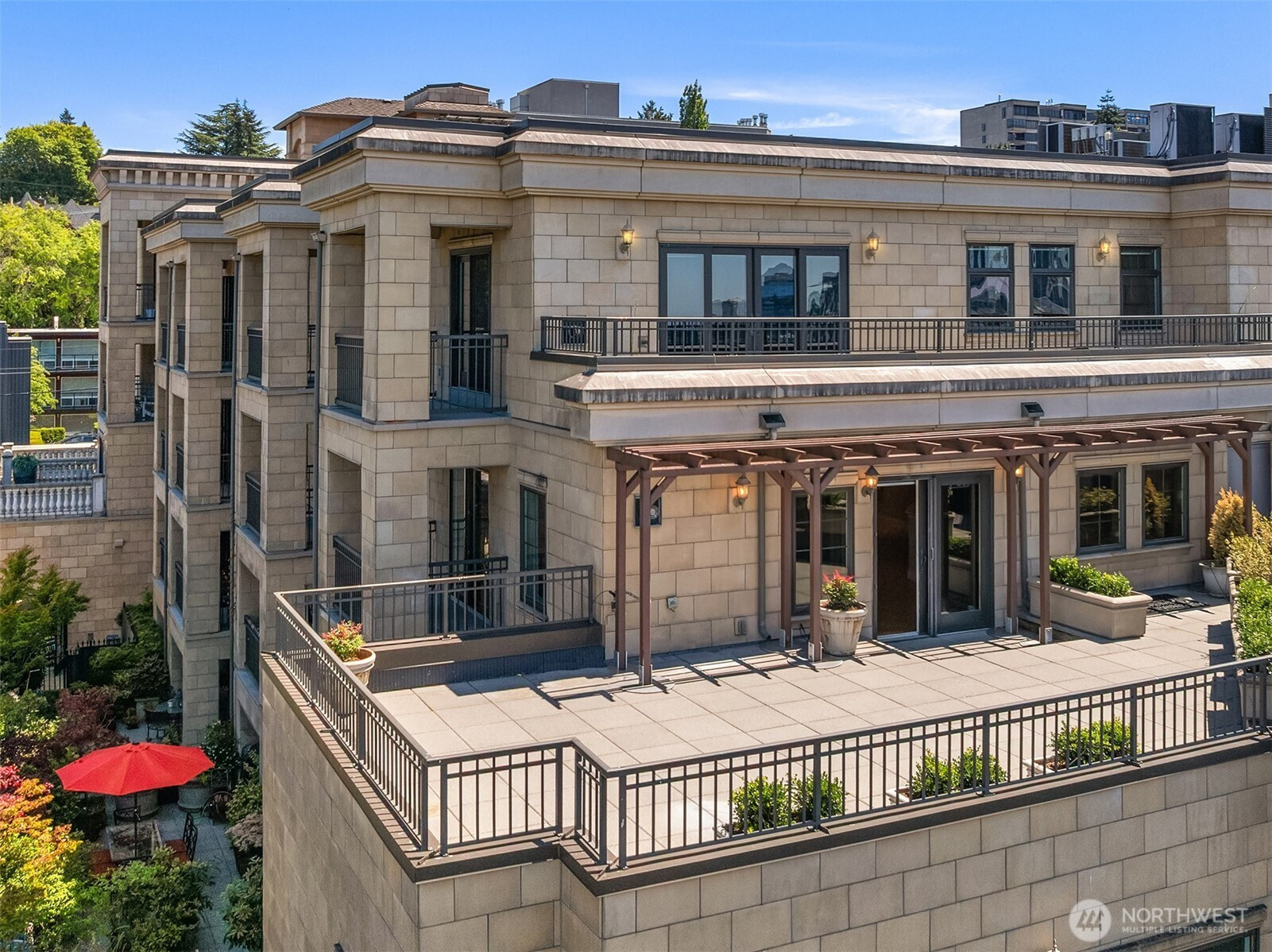 745 Bellevue Avenue E, Seattle, WA 98102