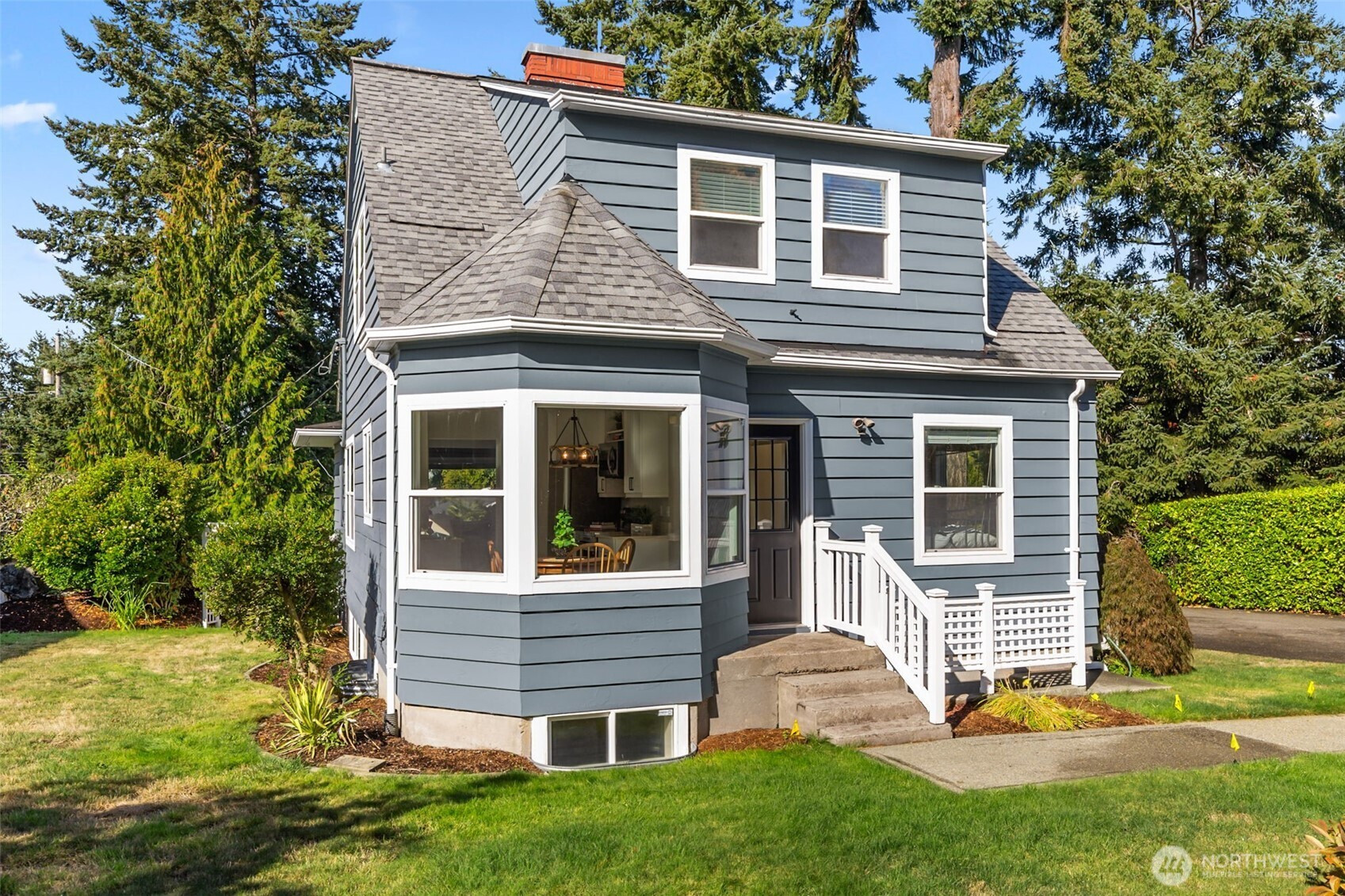 2015 Mountain View Avenue W, Tacoma, WA 98466