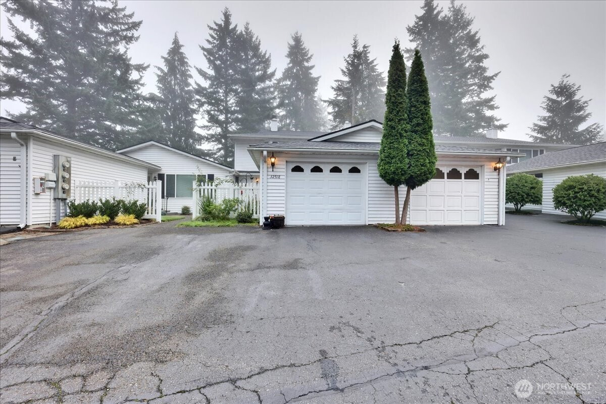 32518 1st Place S, Federal Way, WA 98003