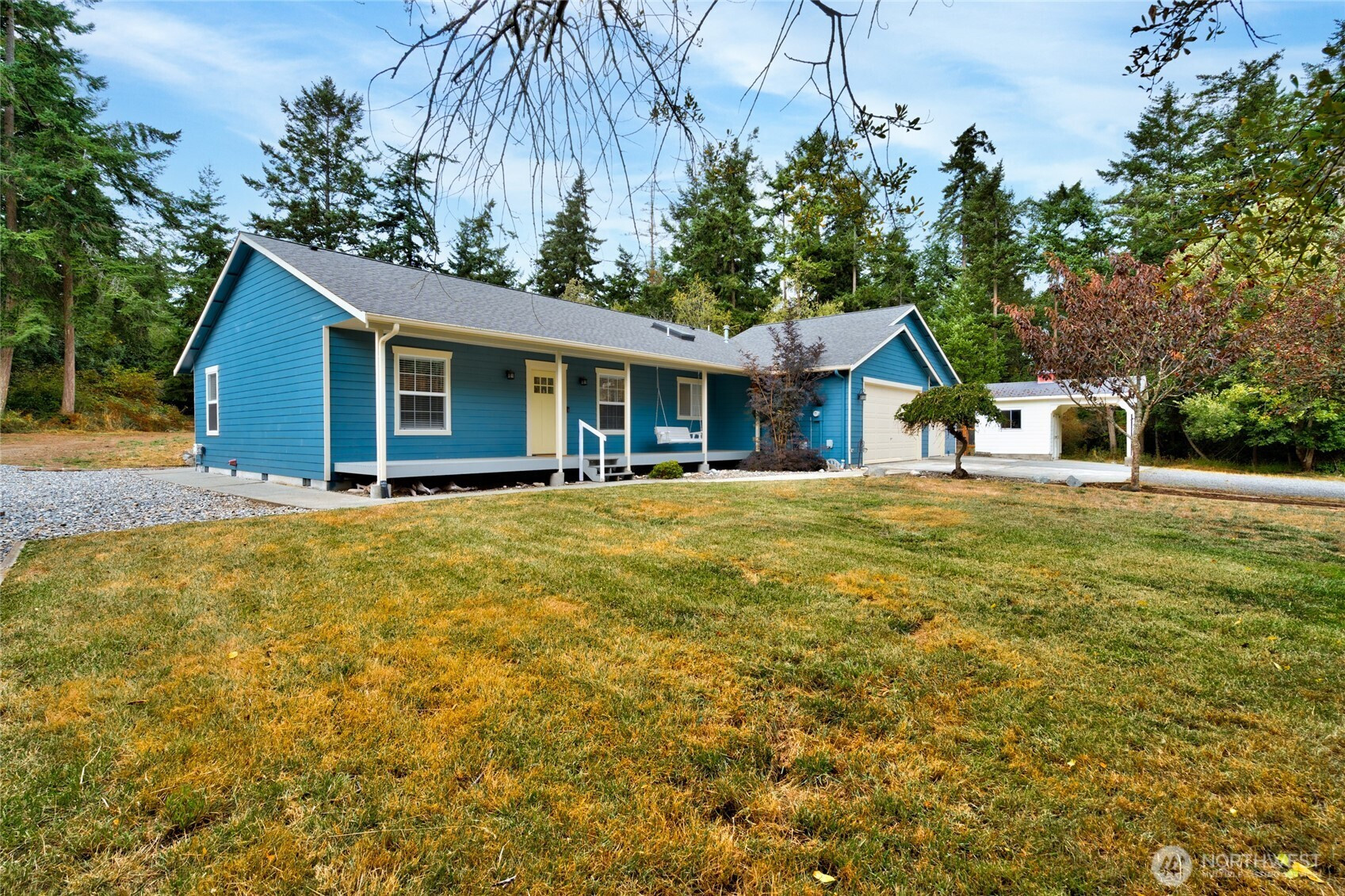 2033 Navy Lane, Oak Harbor, WA 98277