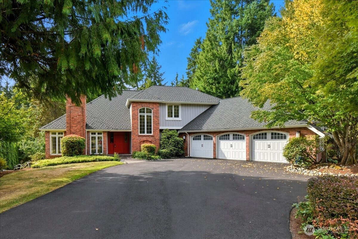 22512 76th Avenue SE, Woodinville, WA 98072