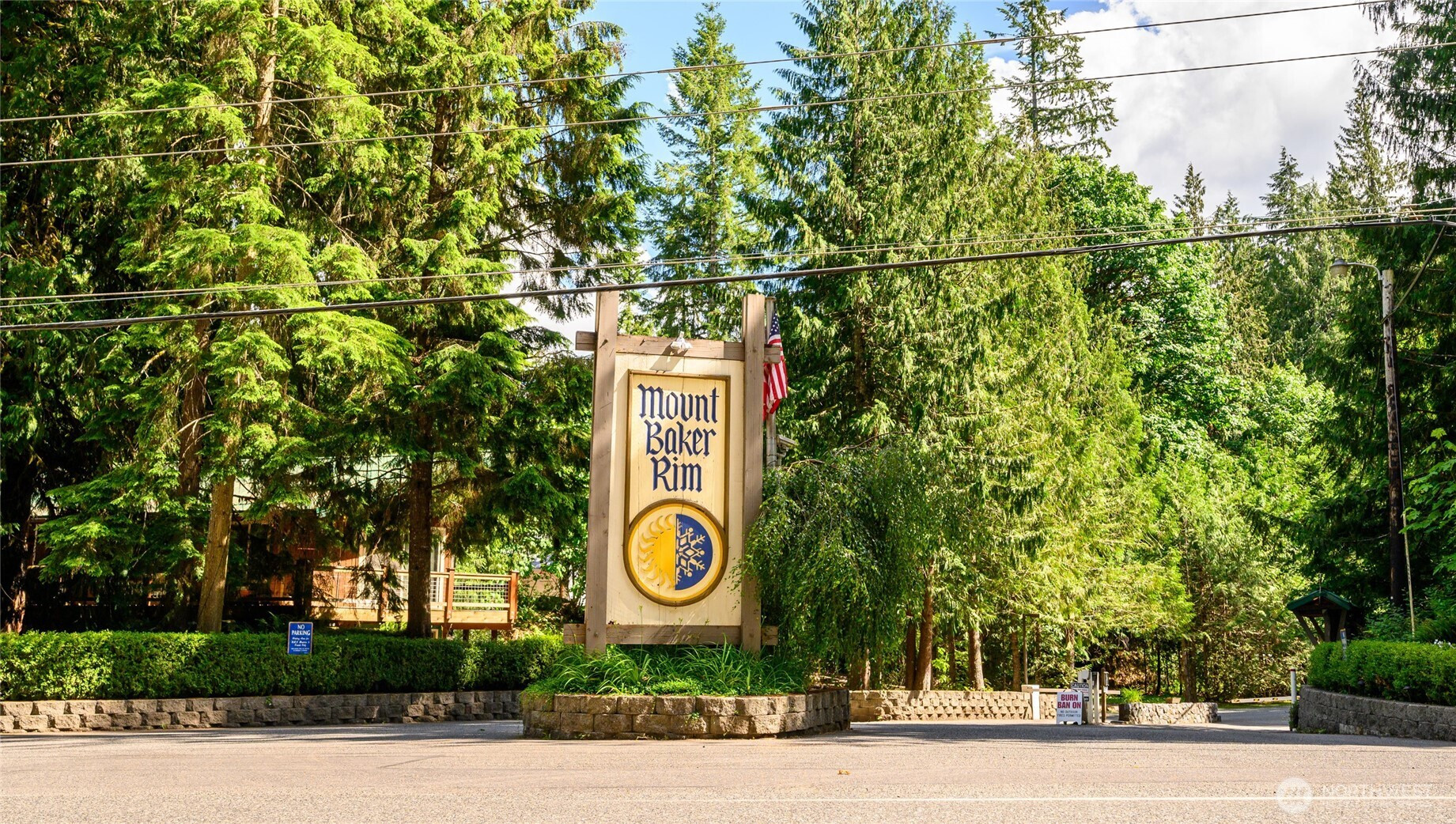 10457 Glacier Rim Drive, Deming, WA 98244