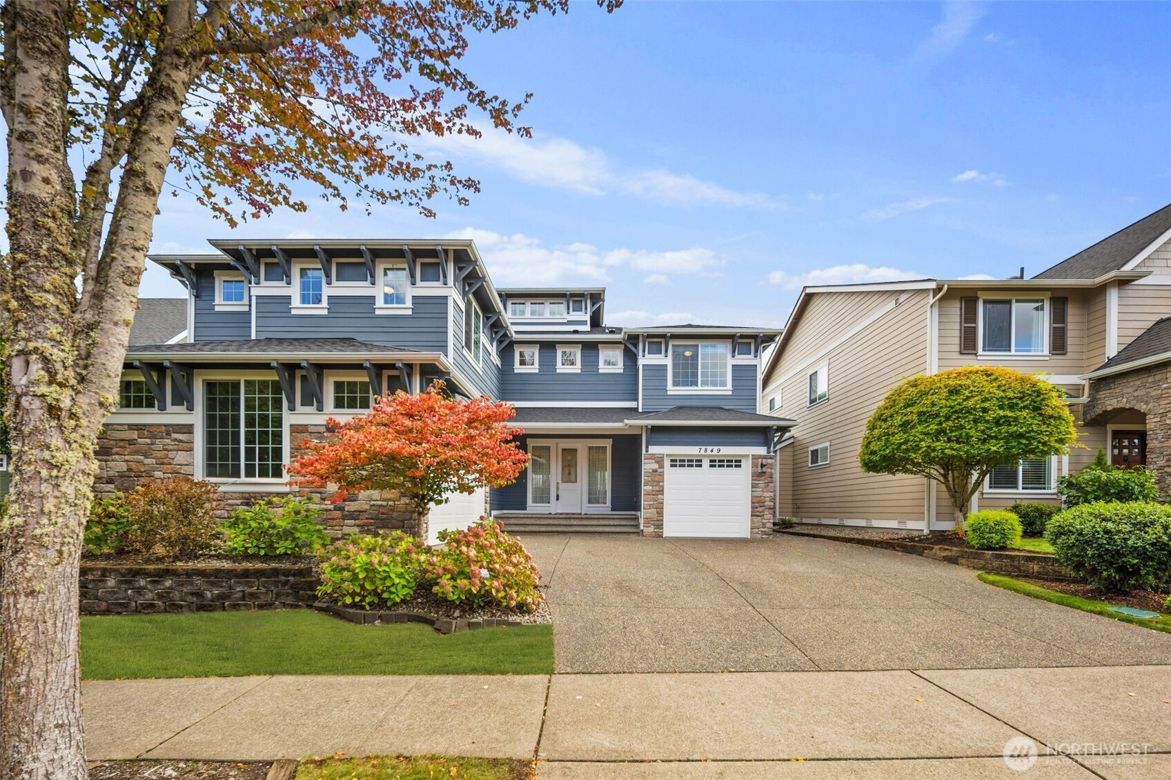 7849 Greenview Drive NE, Lacey, WA 98516