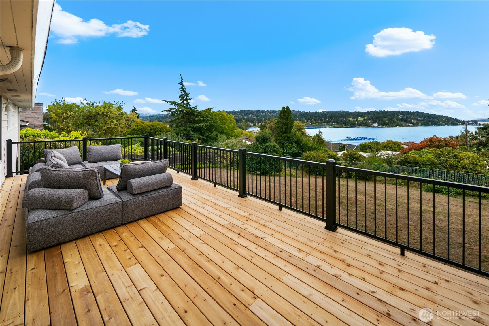 5817 NE 181st Street, Kenmore, WA 98028