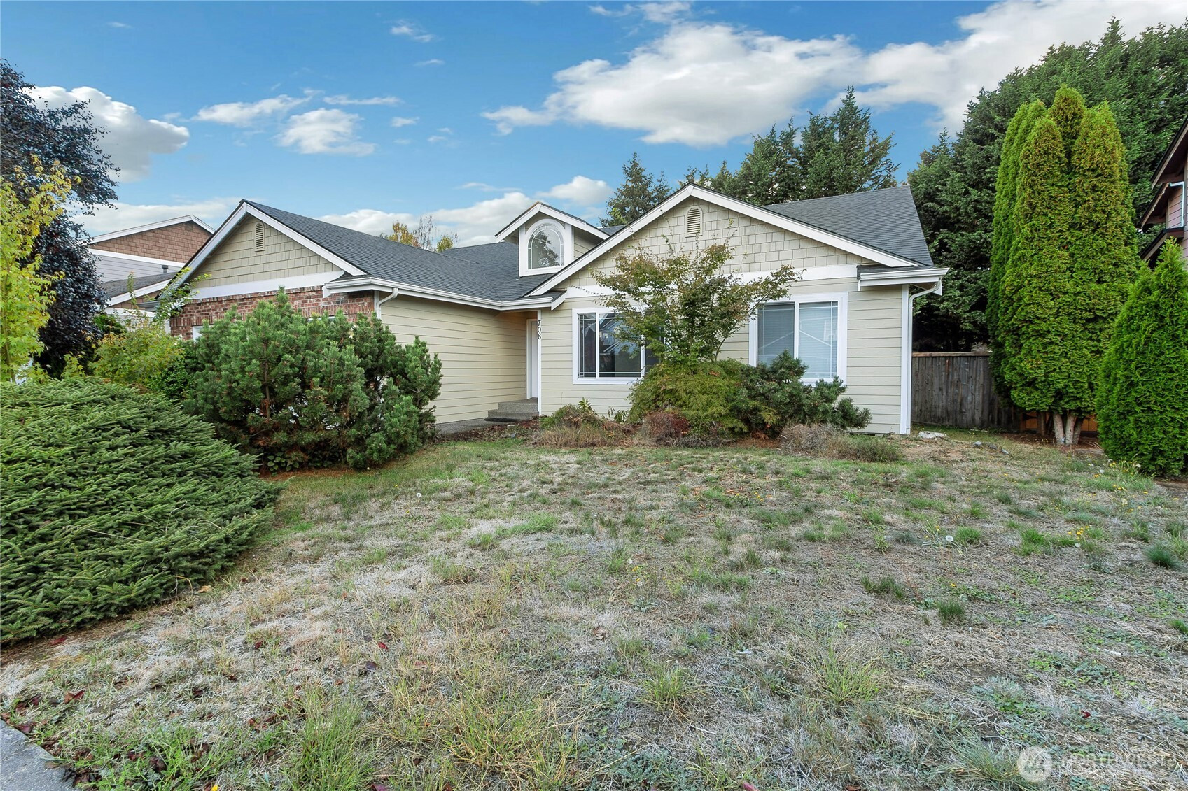 708 16TH Place NW, Puyallup, WA 98371