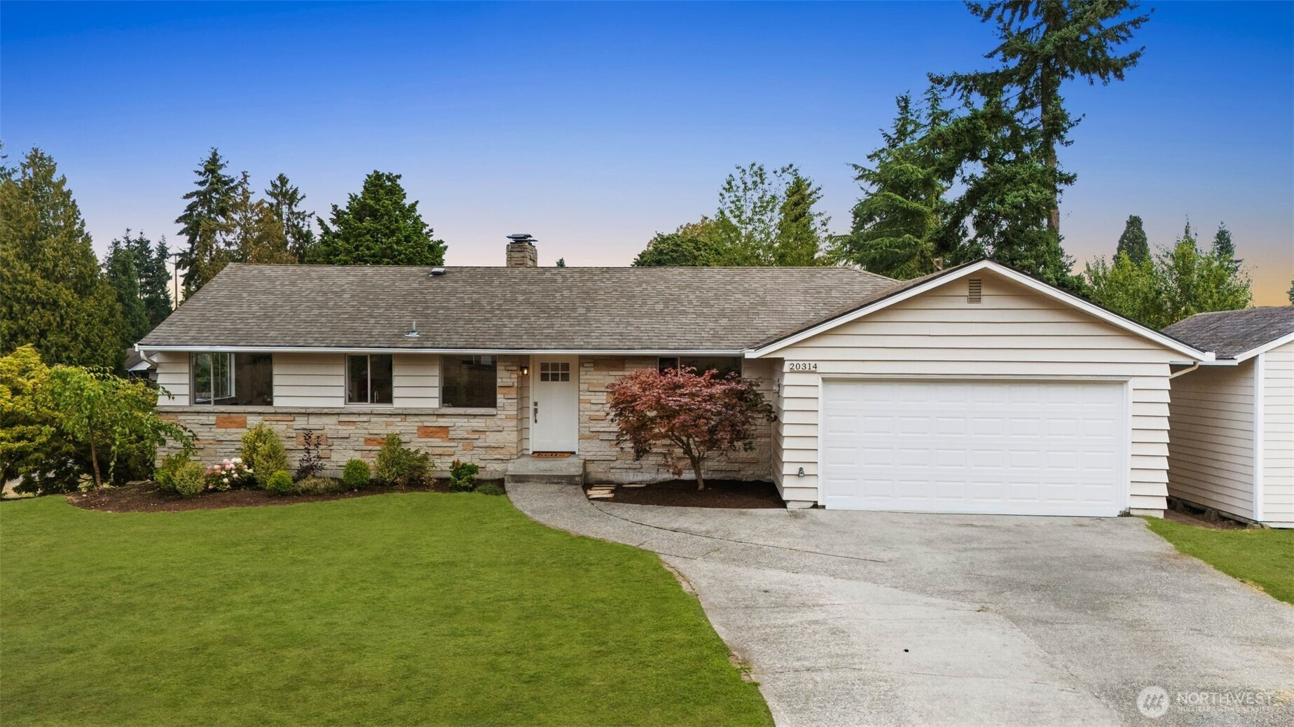 20314 N Park Avenue N, Shoreline, WA 98133