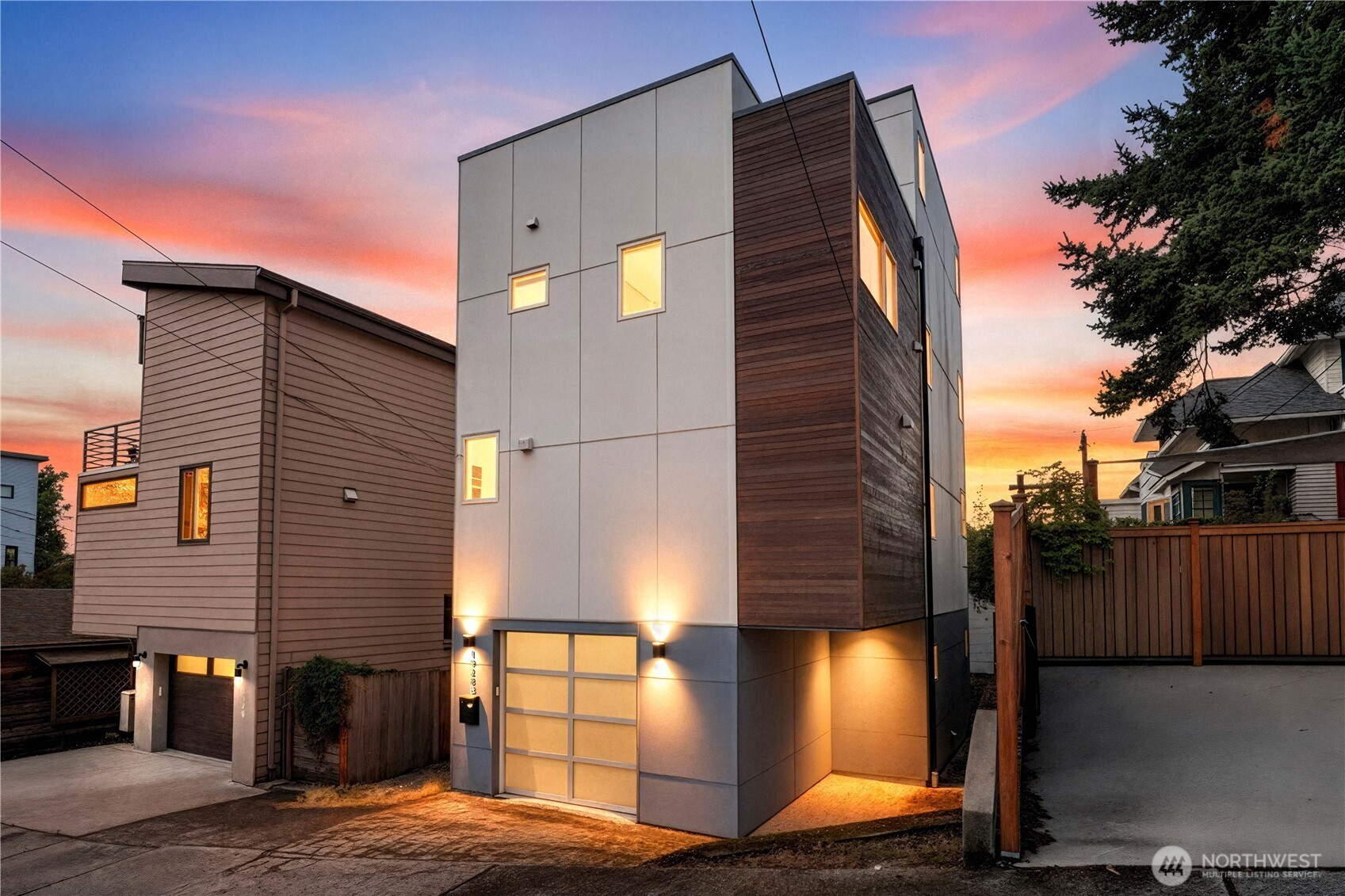 1928 B 10th Avenue W, Seattle, WA 98119