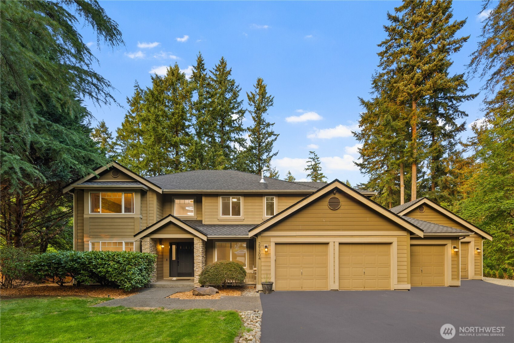 29304 204th Place SE, Kent, WA 98042