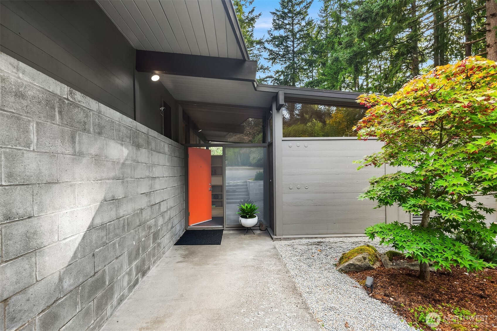 14827 SE 55th Street, Bellevue, WA 98006