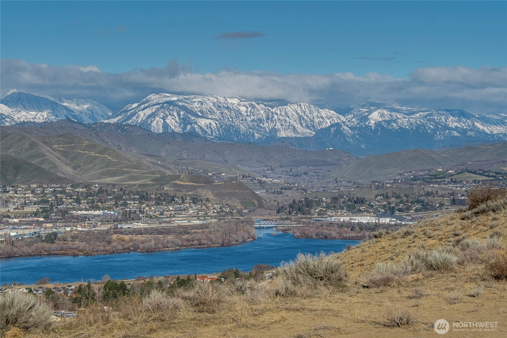 621 Upper Daniels Drive, East Wenatchee, WA 98802