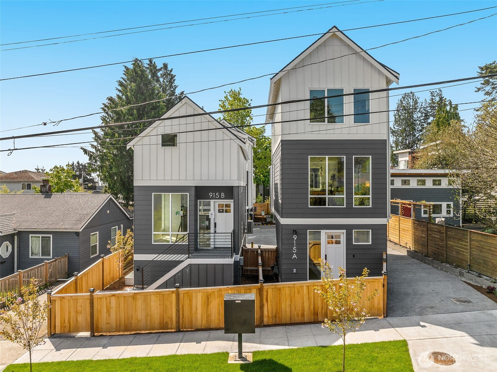 911 N 98th Street, Seattle, WA 98103