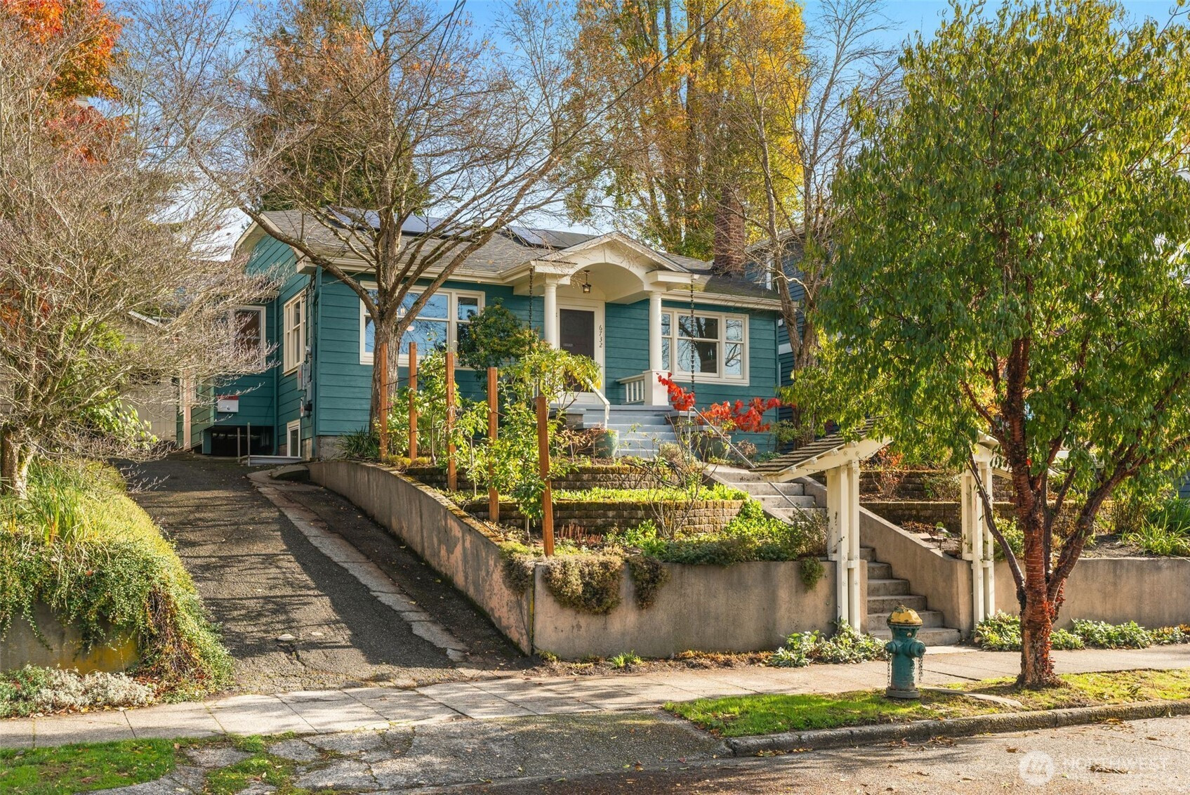 6732 1st Avenue NW, Seattle, WA 98117