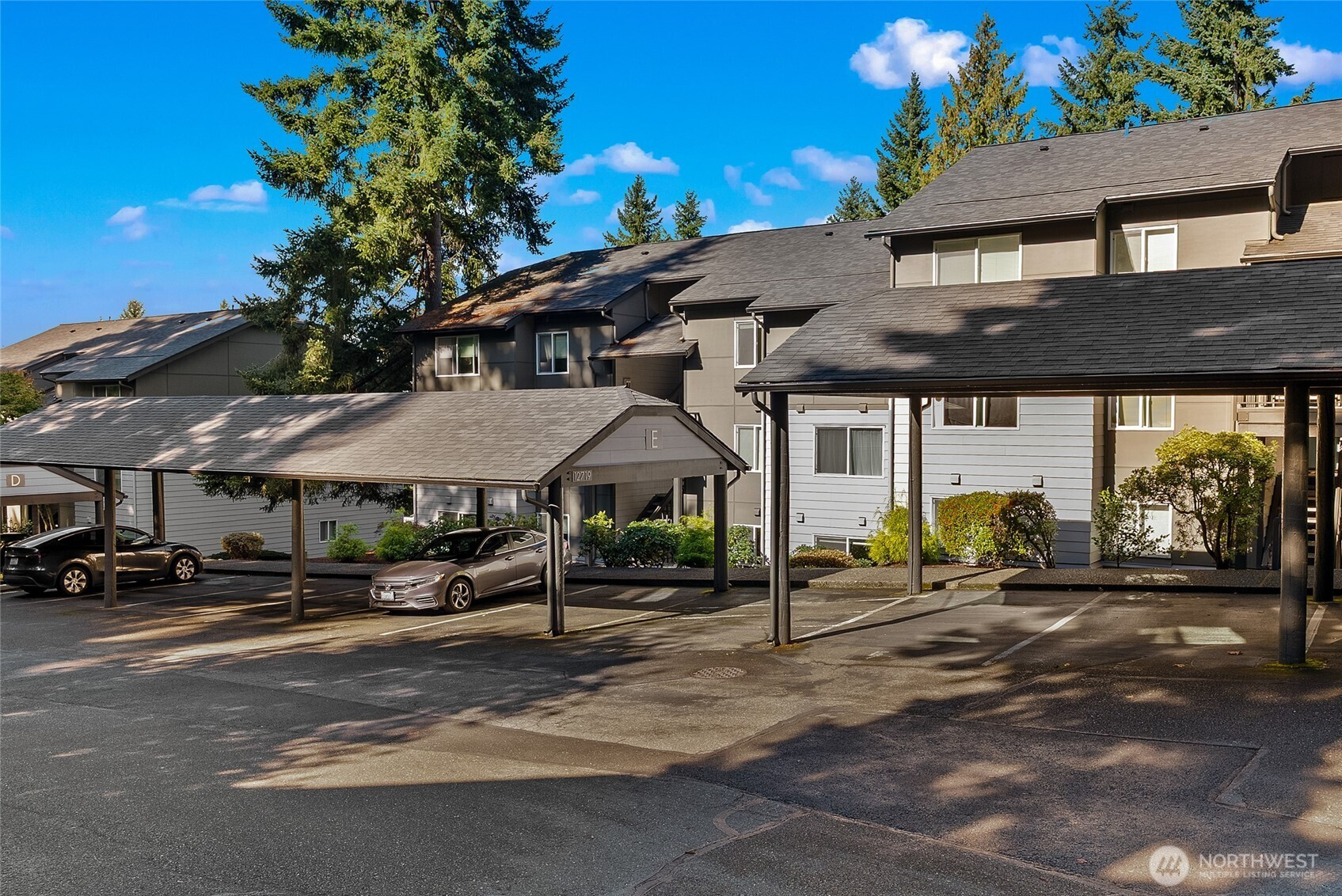 12719 NE 116th Street, Kirkland, WA 98034