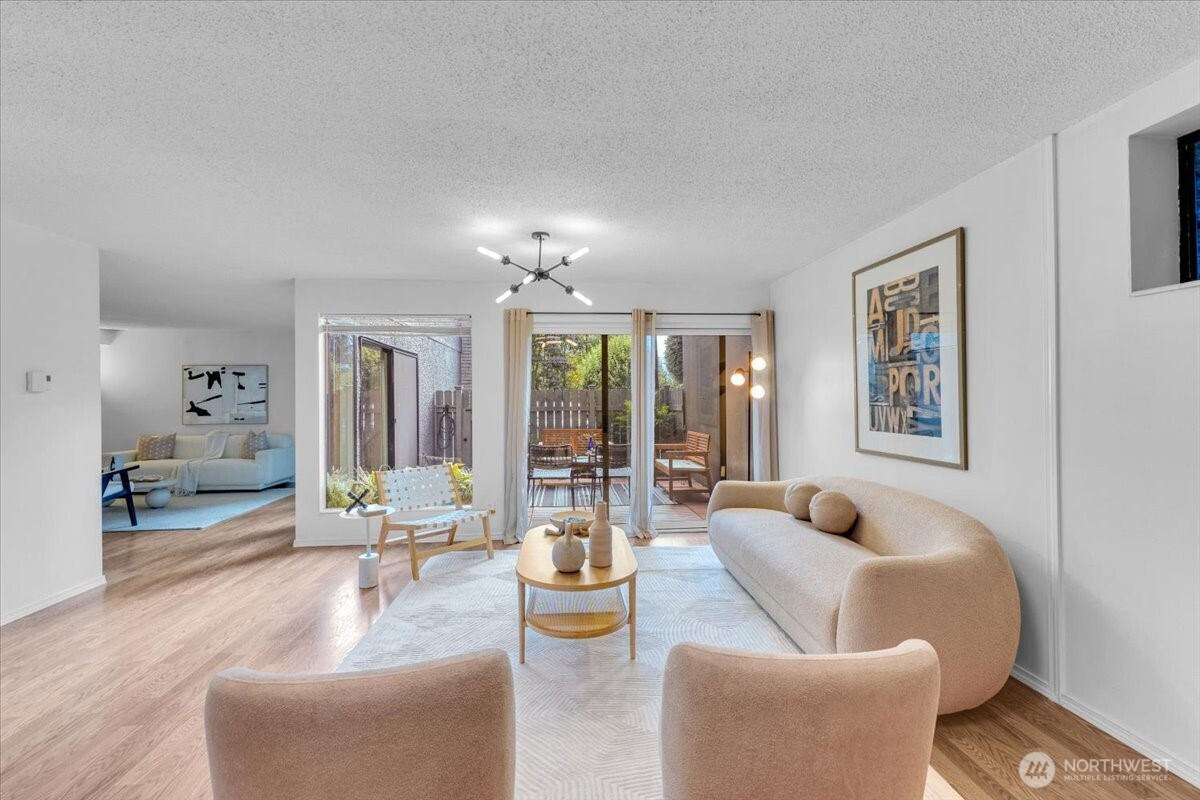 654 W Olympic Place, Seattle, WA 98119