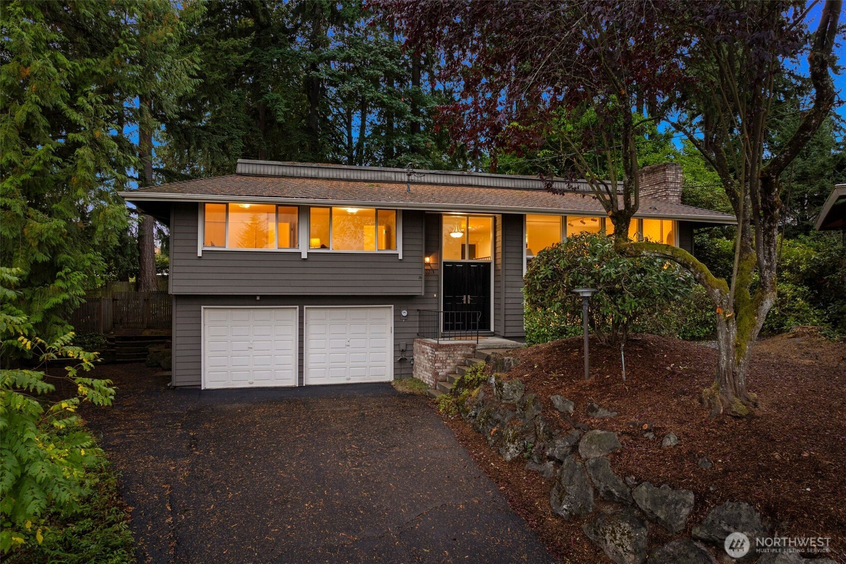 10213 NE 22nd Place, Bellevue, WA 98004