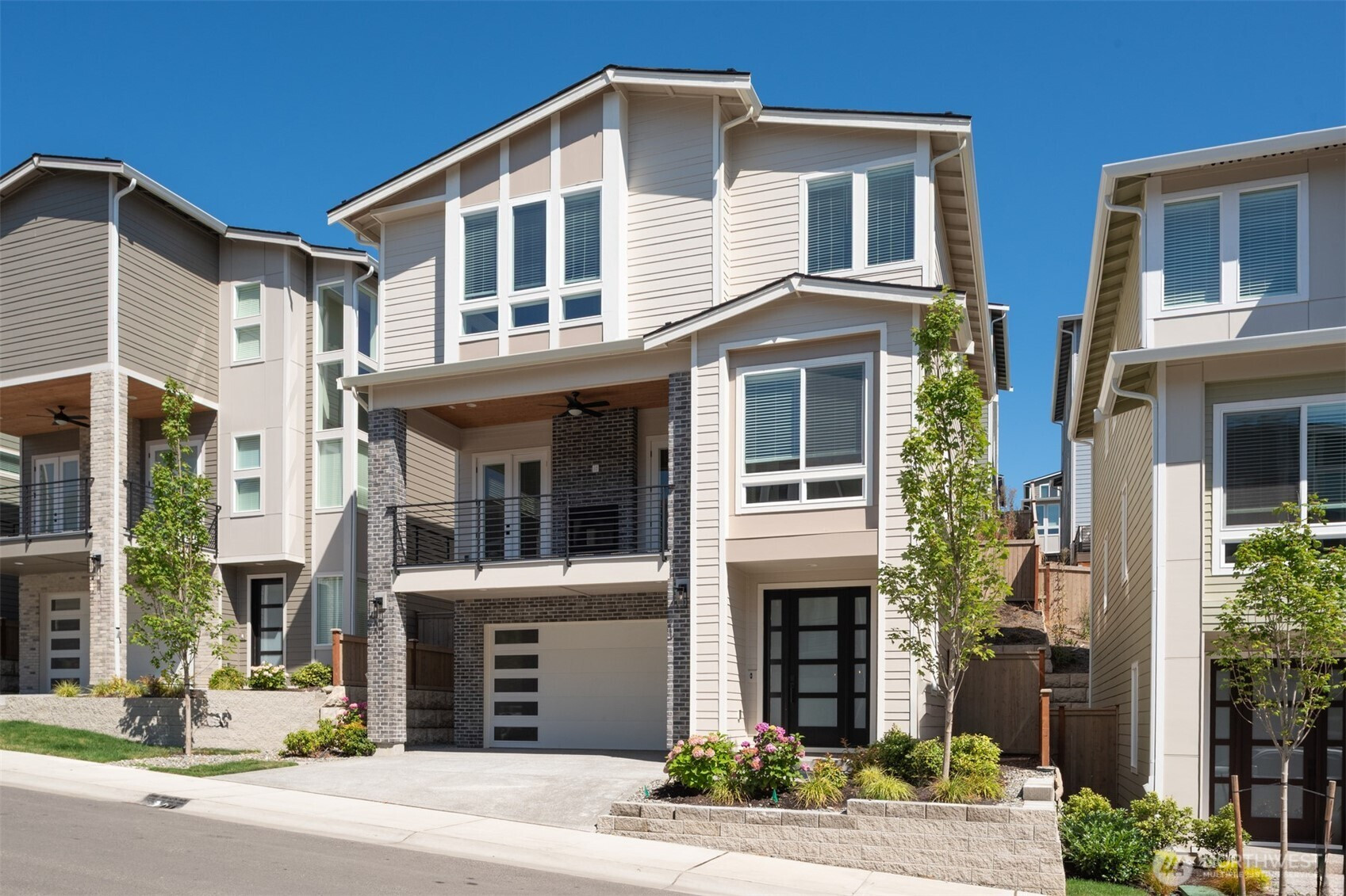7560 S 130th Place, Seattle, WA 98178