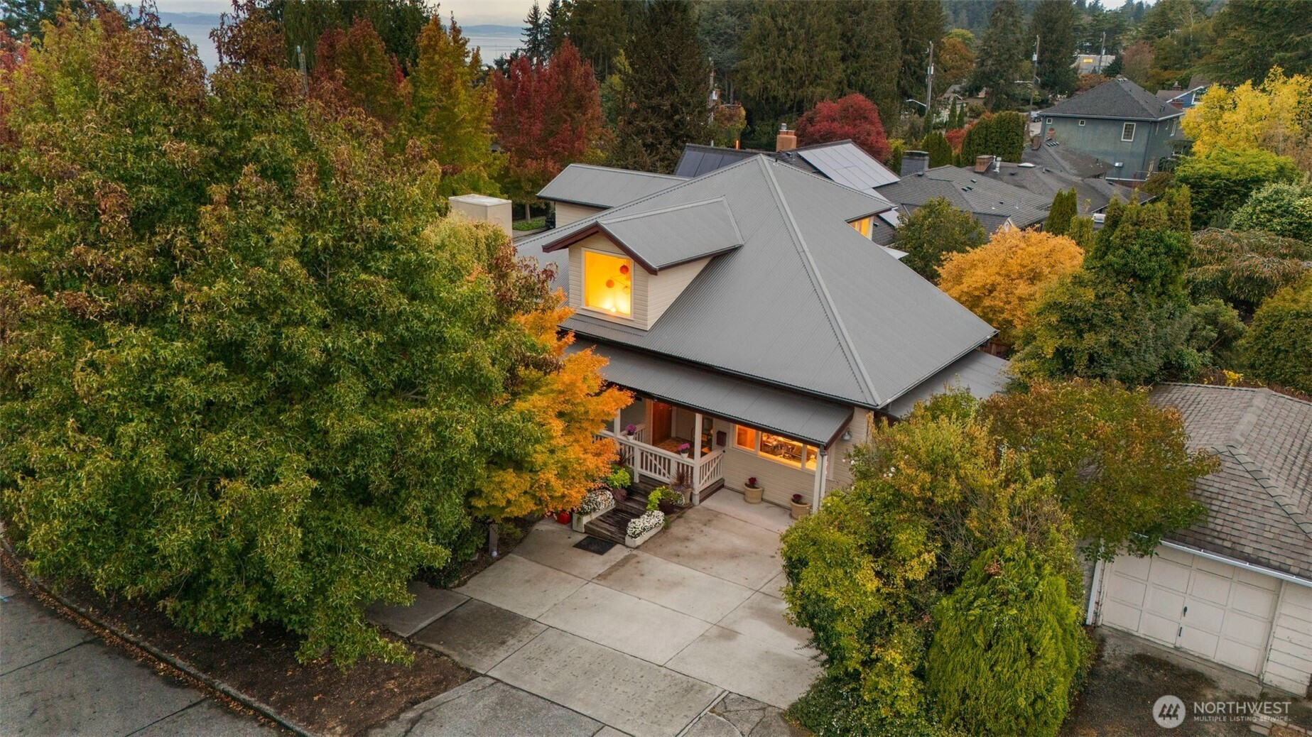 4712 SW Brace Point Drive, Seattle, WA 98136