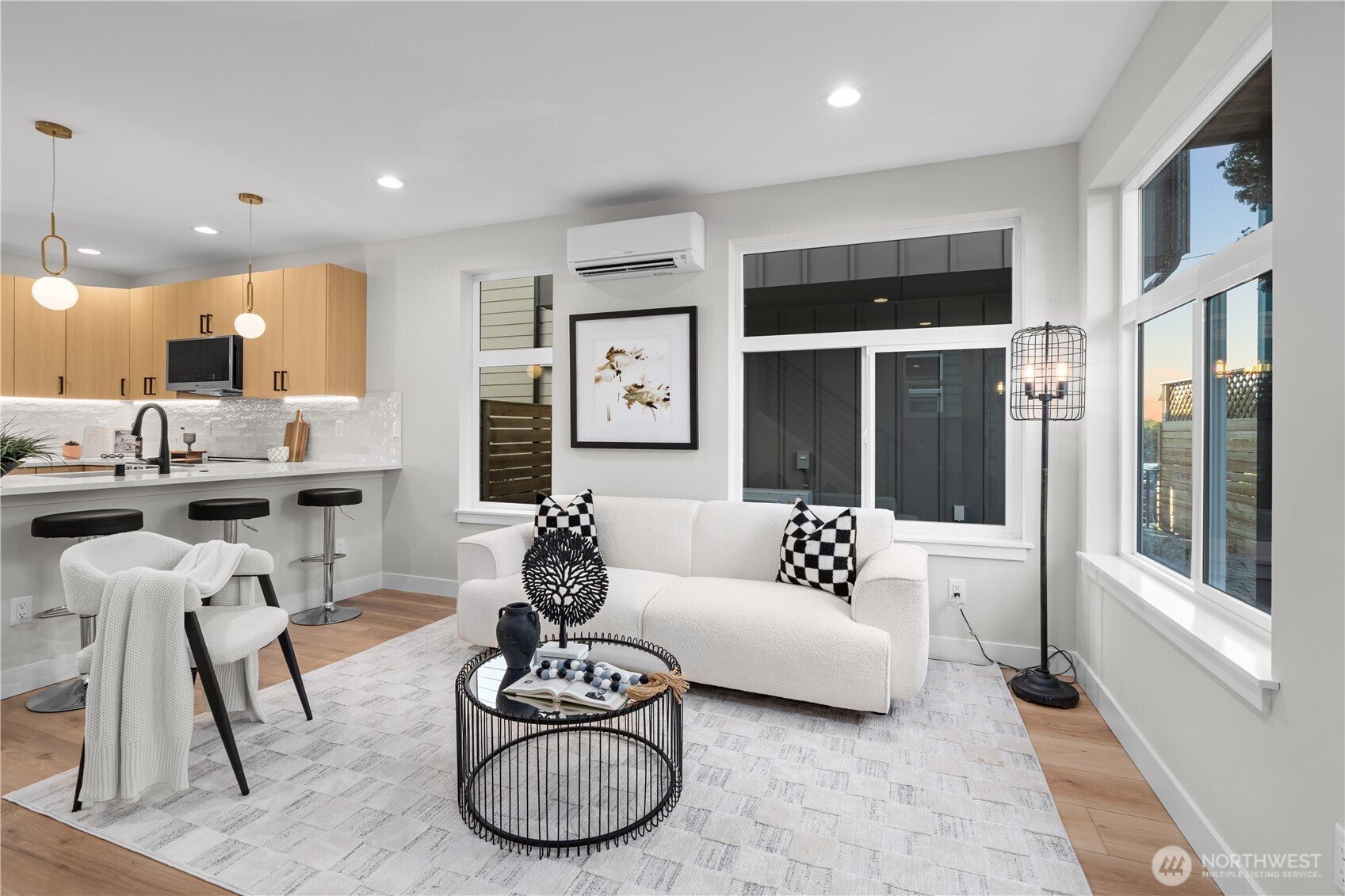 9228 22nd Avenue SW, Seattle, WA 98106