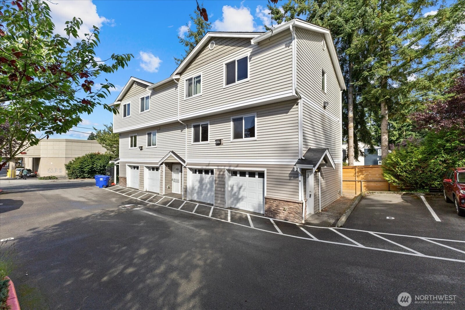 6905 Rainier Dr E #2D, Everett, WA 98203