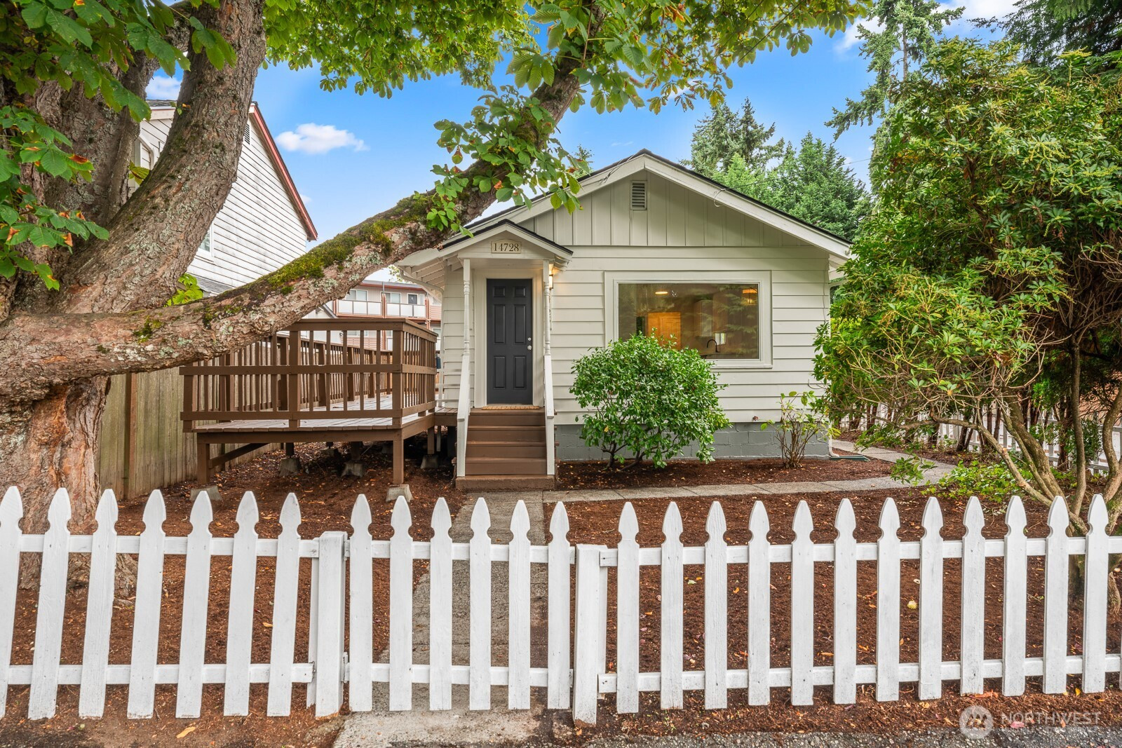 14728 32nd Avenue NE, Shoreline, WA 98155