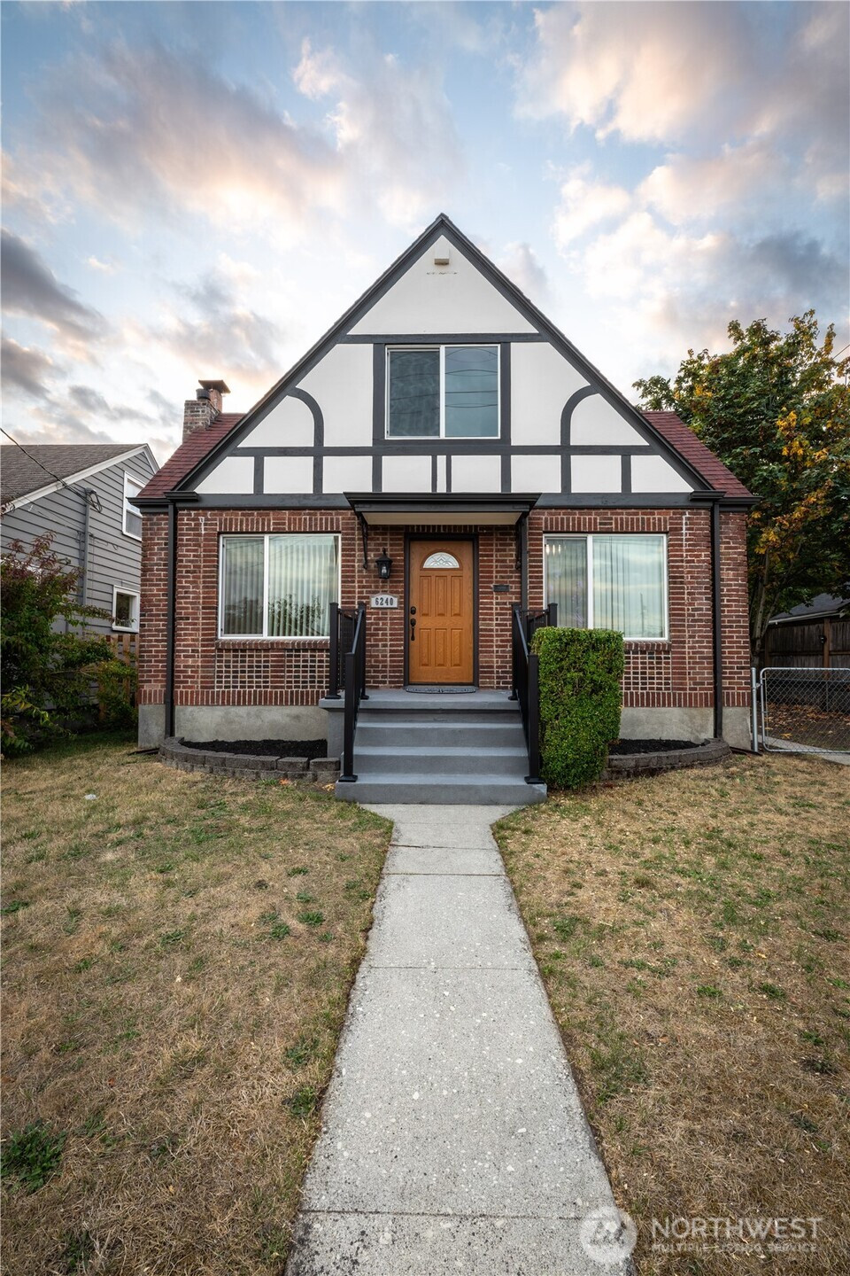 6240 S Warner Street, Tacoma, WA 98409