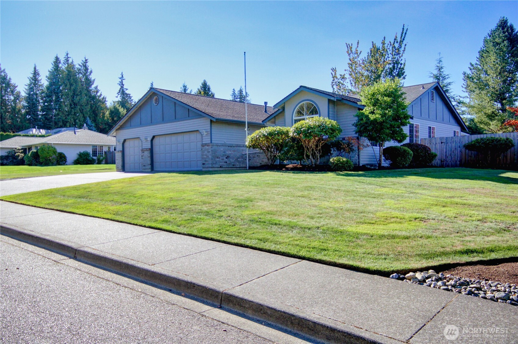 315 Lilac Drive, Mount Vernon, WA 98273