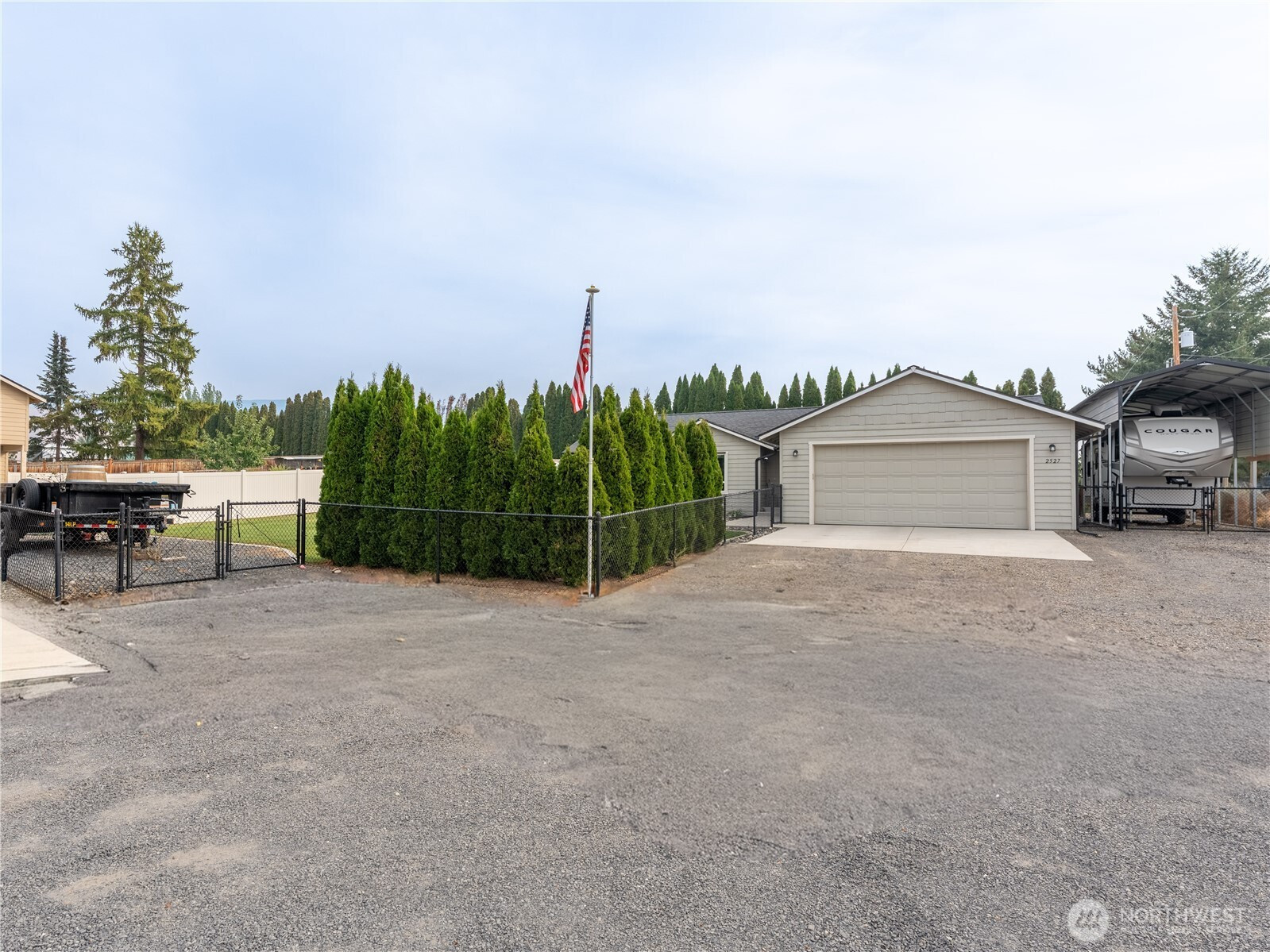 2527 Pioneer Lane, East Wenatchee, WA 98802