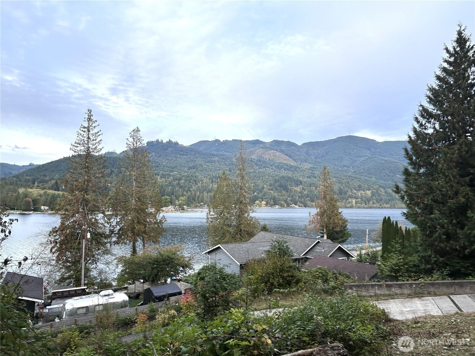 715 Samish Heights Lane, Bellingham, WA 98229