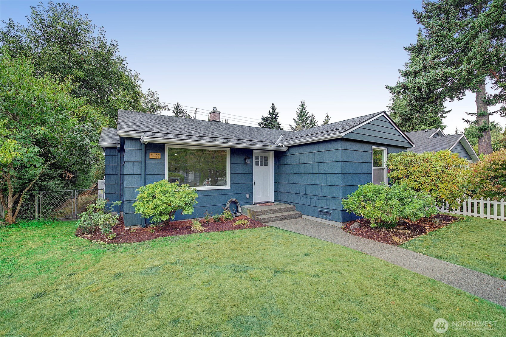 3637 48th Avenue SW, Seattle, WA 98116