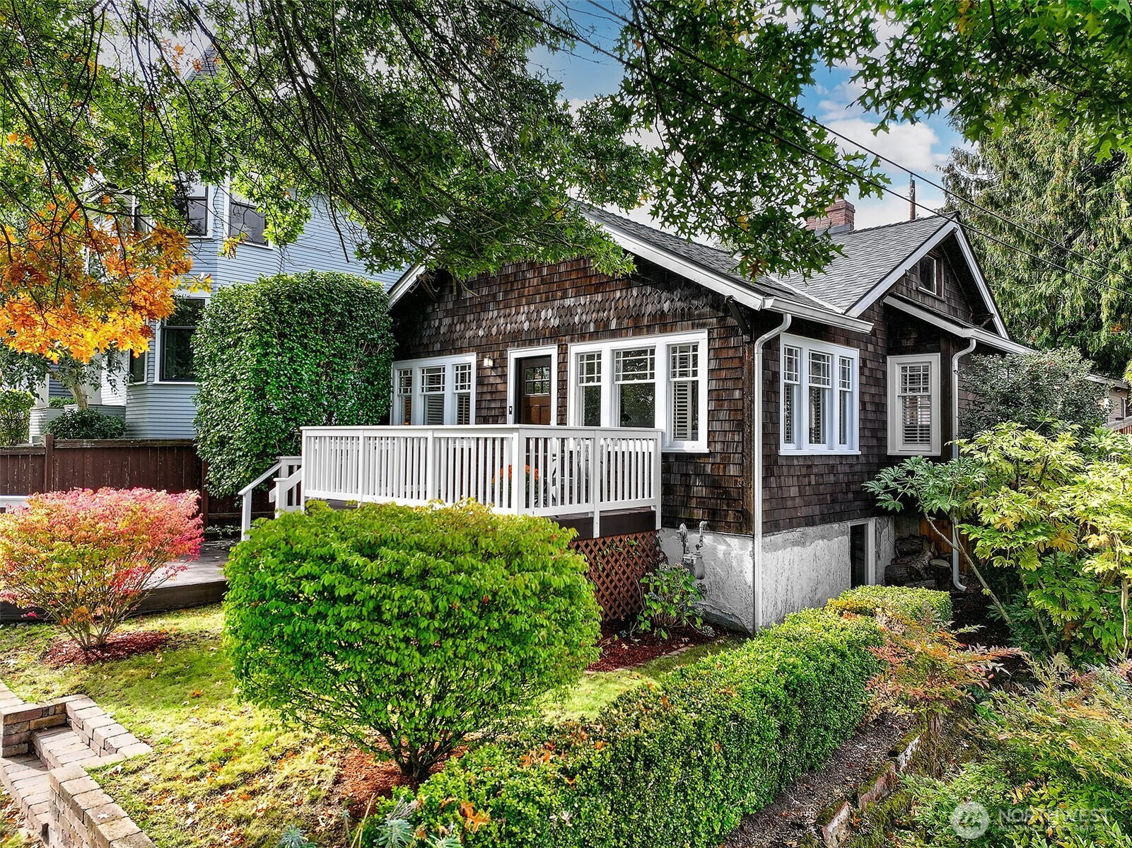 3413 10th Avenue W, Seattle, WA 98119