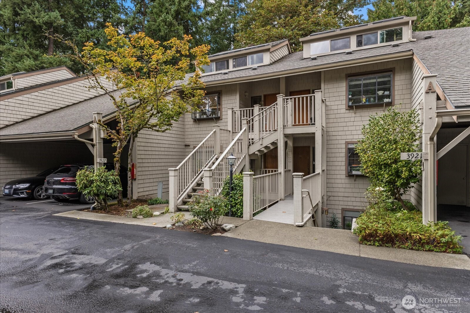 3921 108th Avenue NE, Bellevue, WA 98004