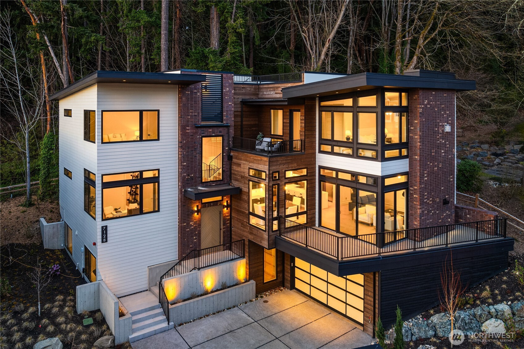 7128 NE 119th Lane, Kirkland, WA 98034