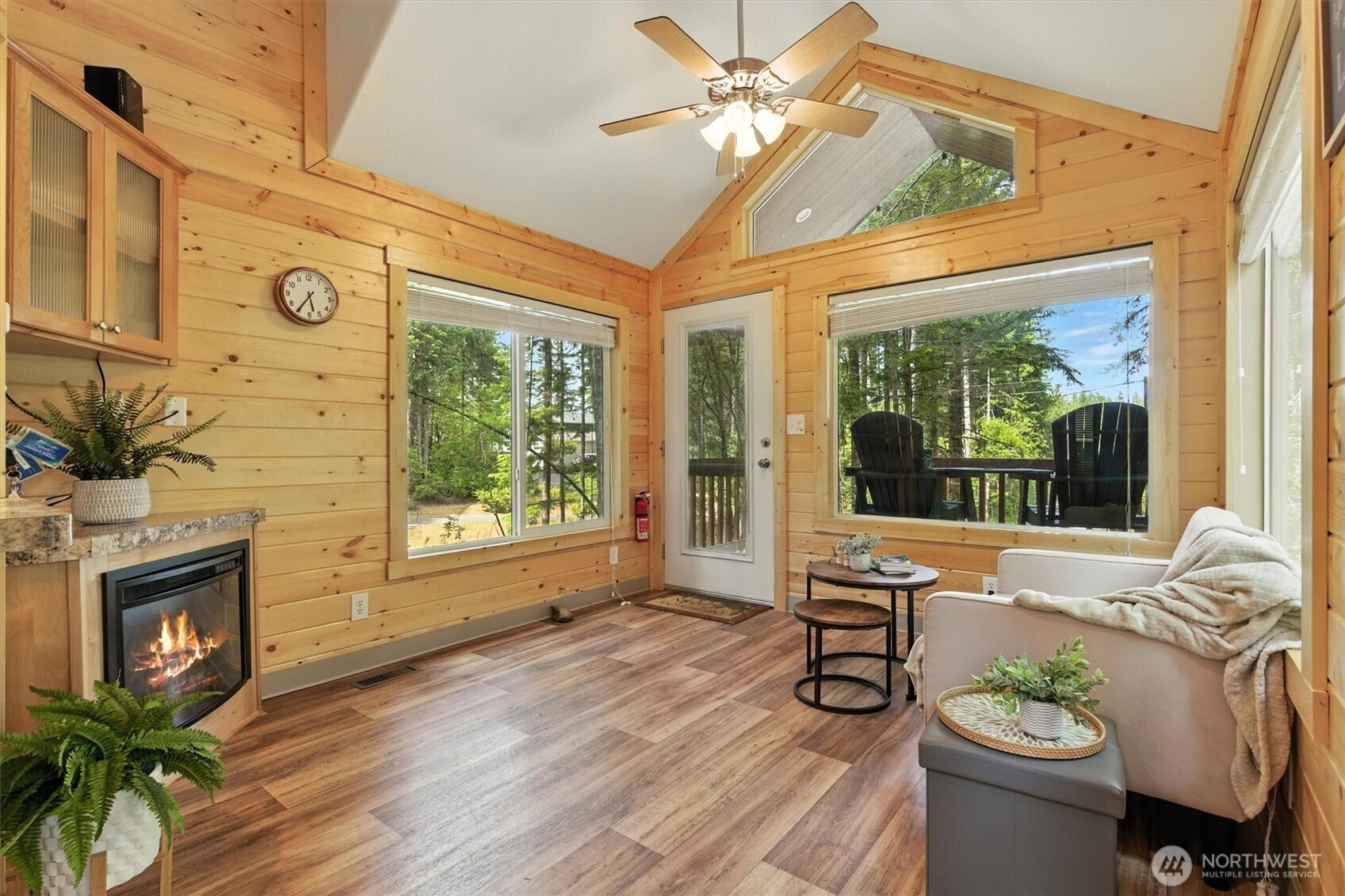 200 NE Lakeshore Drive S, Tahuya, WA 98588