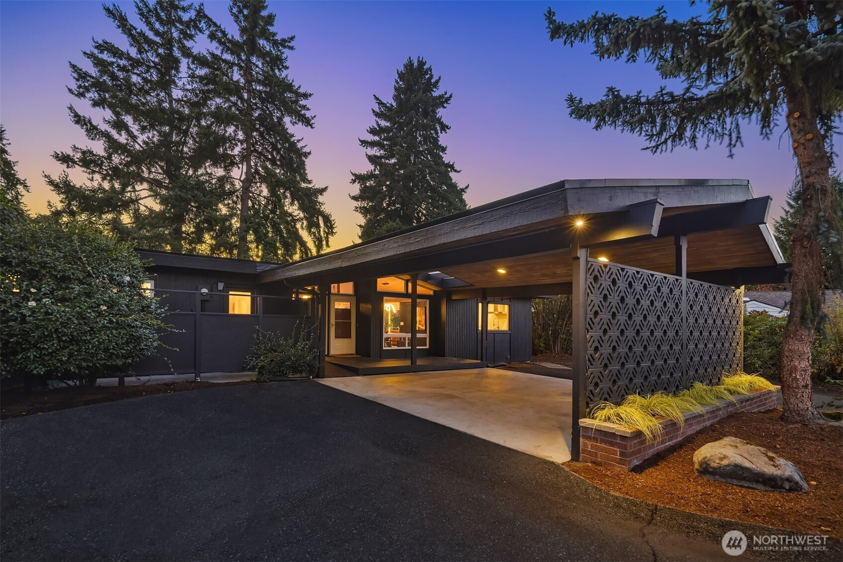 2037 121st Avenue SE, Bellevue, WA 98005