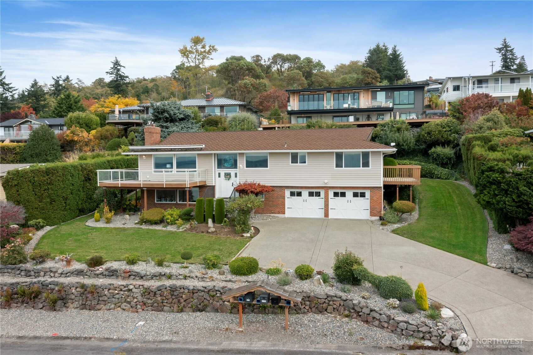 5569 Frances Avenue NE, Tacoma, WA 98422