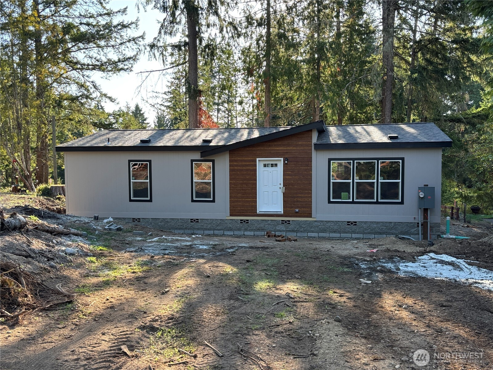 512 E Madrona Parkway, Grapeview, WA 98546