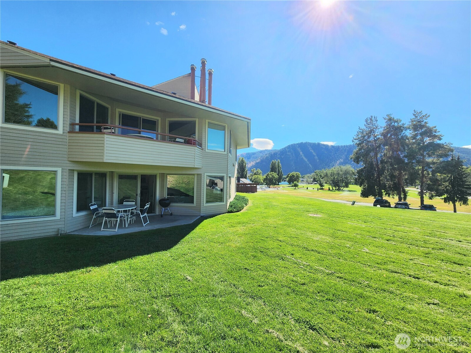 1 Lodge 601-M, Manson, WA 98831