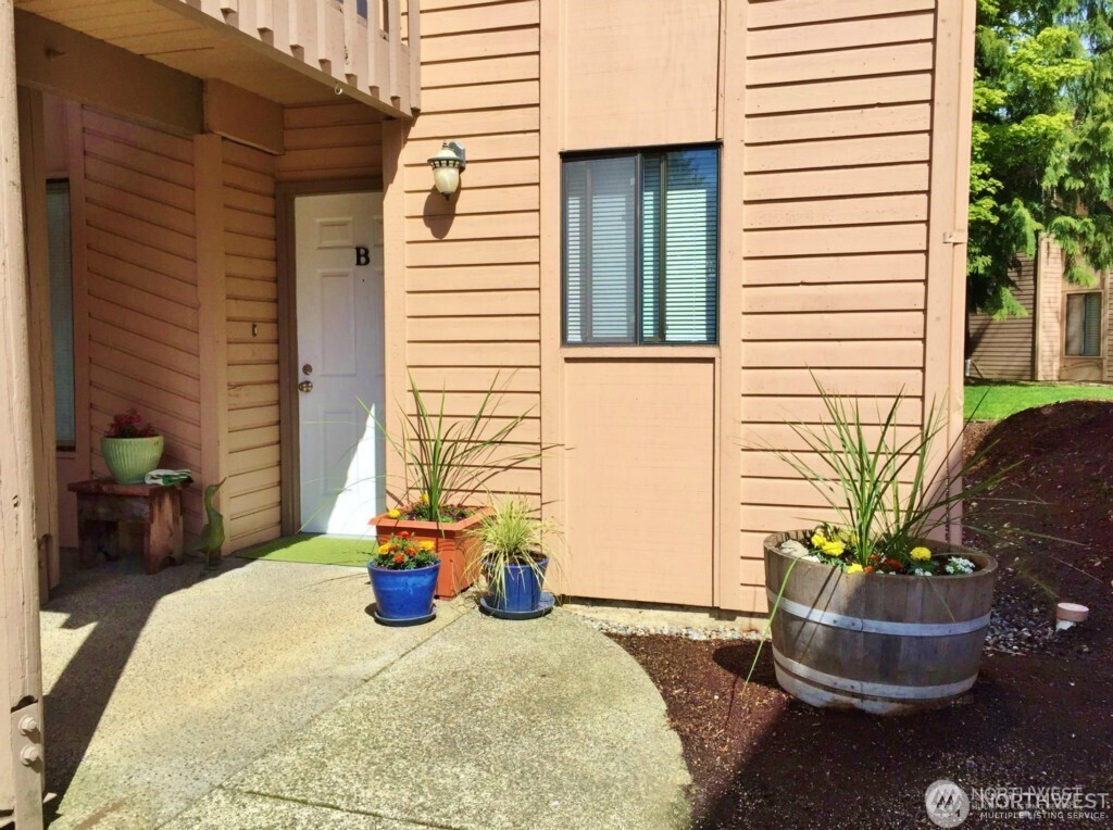 10008 NE 122nd Street, Kirkland, WA 98034