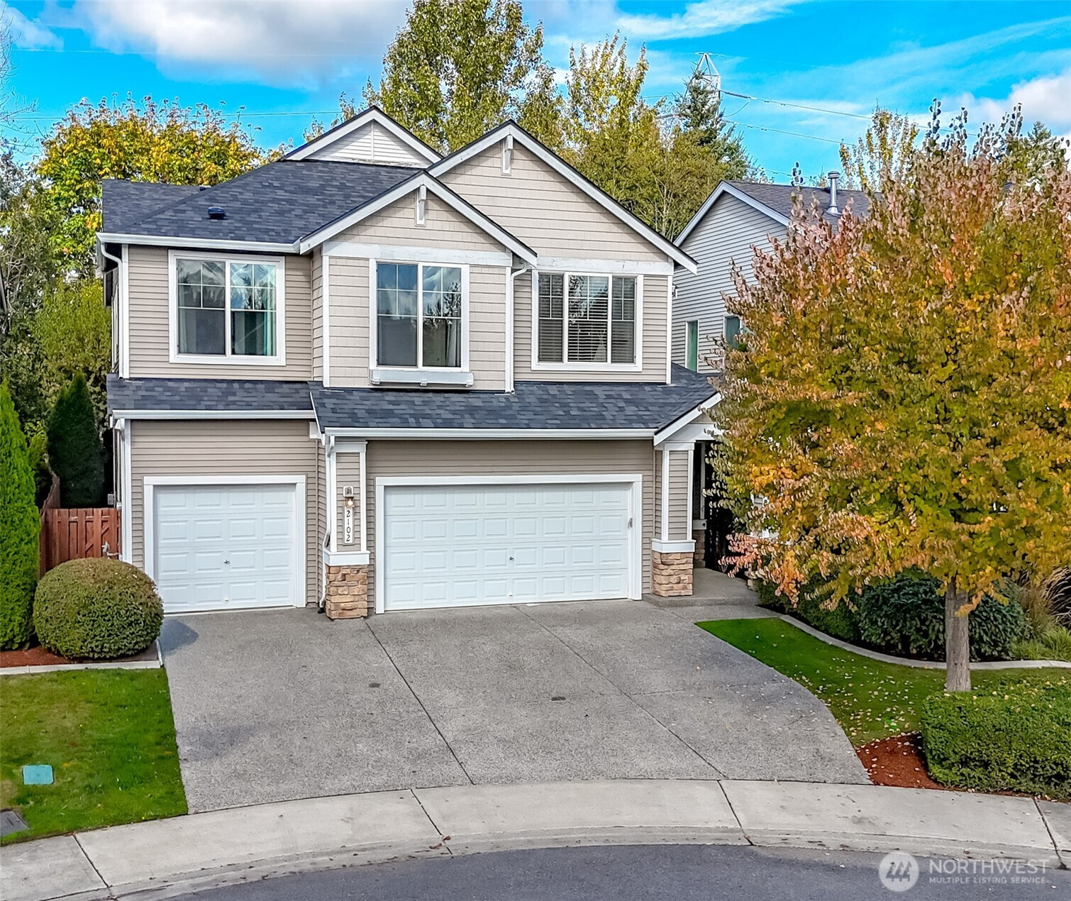2102 170th Avenue E, Lake Tapps, WA 98391
