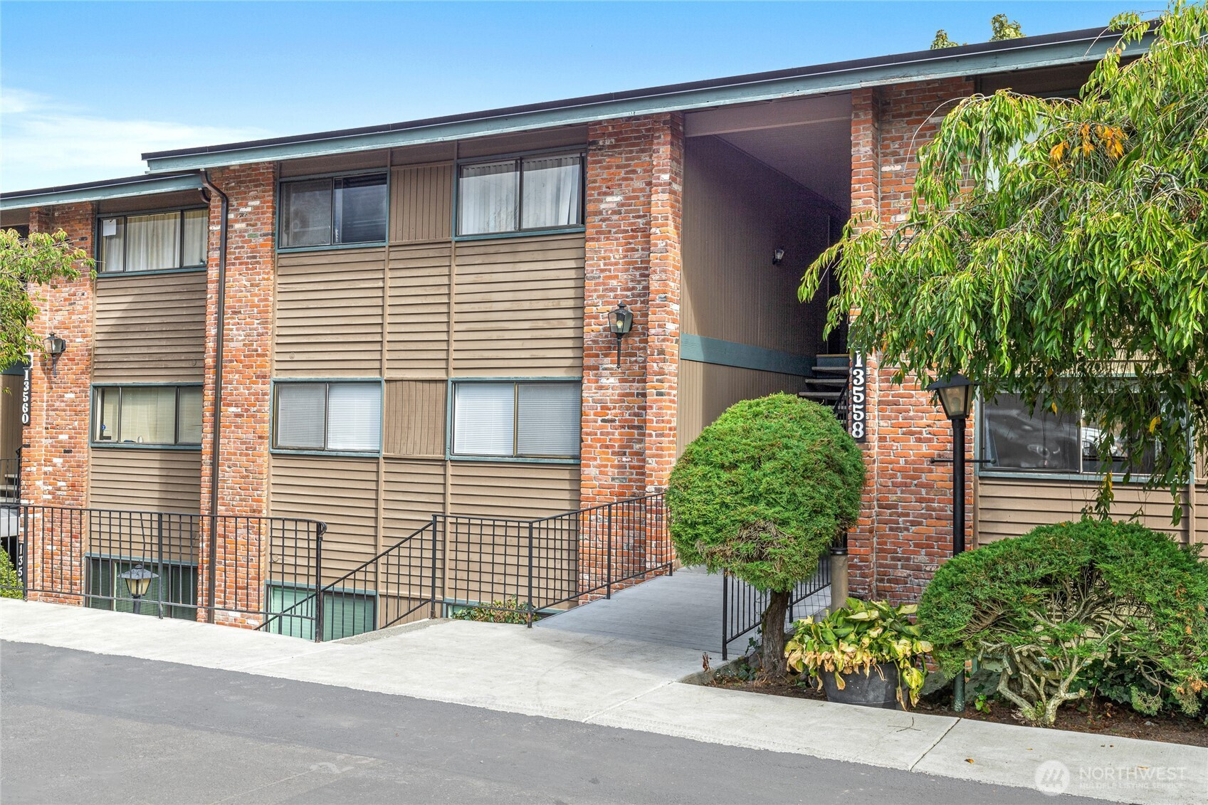 13558 37th Avenue S, Tukwila, WA 98168