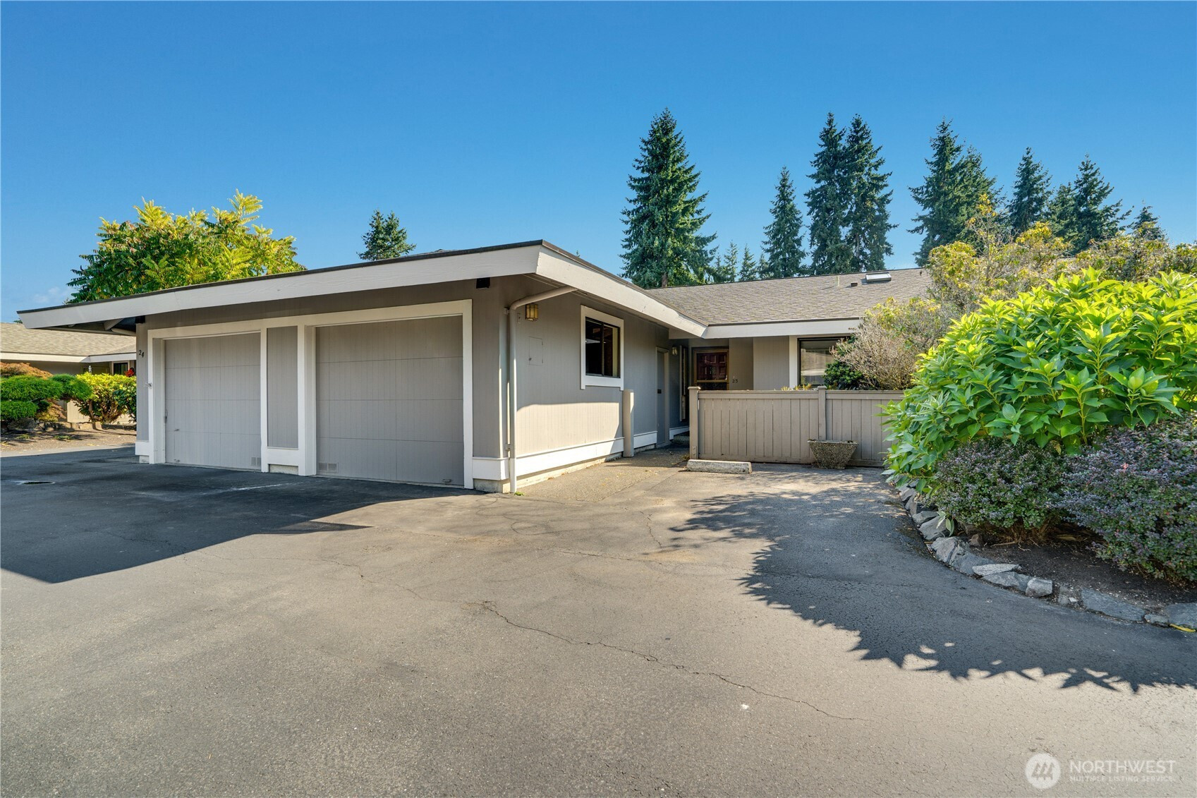 1372 Bel Air Road, Tacoma, WA 98406