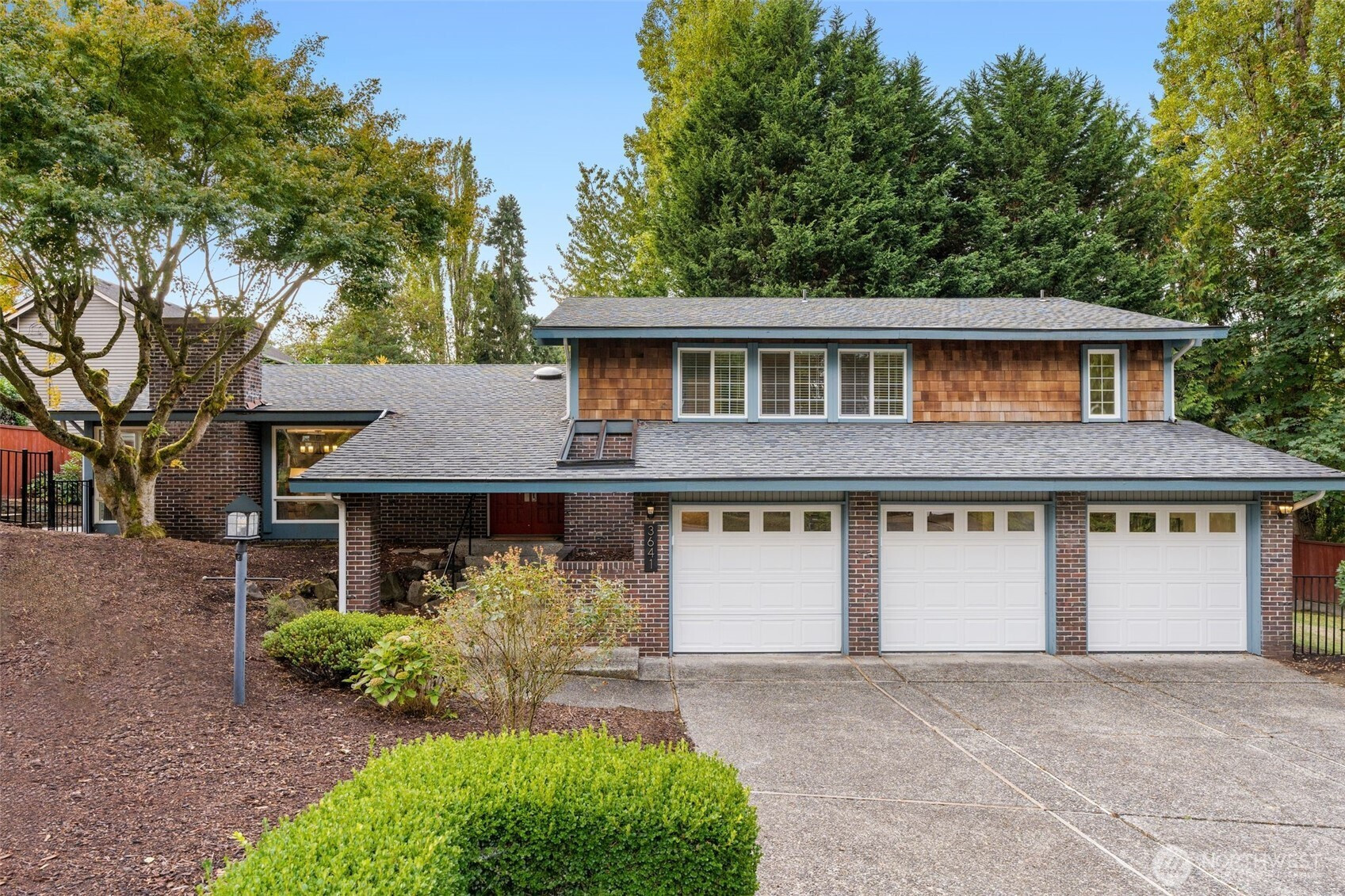3641 NE 169th Street, Lake Forest Park, WA 98155