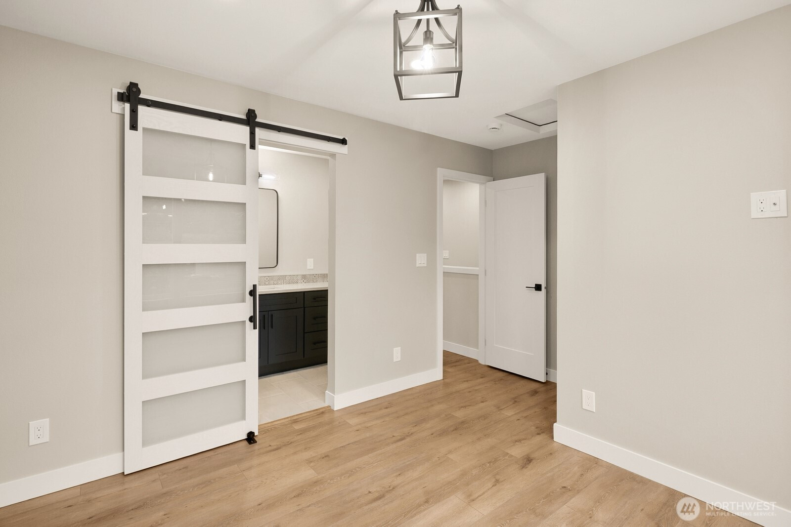 13005 1st Avenue NE, Seattle, WA 98125