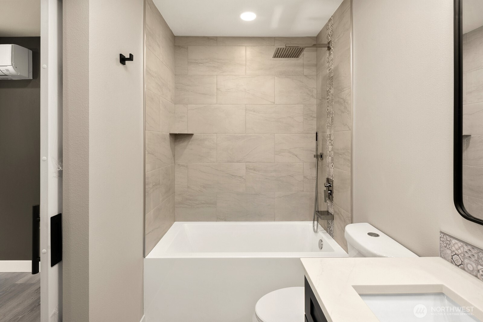 13005 1st Avenue NE, Seattle, WA 98125