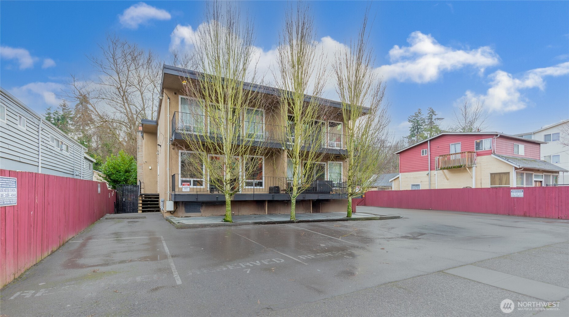 4525 S Henderson Street, Seattle, WA 98118
